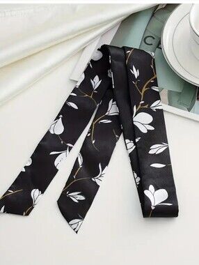 2Γ Bag Twilly Purse Skinny Scarf Black Blossoms